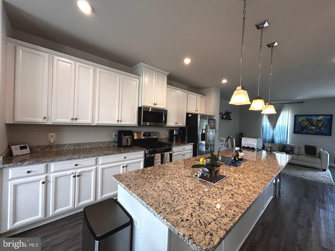 147 BURKWOOD TER, LAKE FREDERICK, Virginia 22630, 3 Bedrooms Bedrooms, ,3 BathroomsBathrooms,Residential,For sale,147 BURKWOOD TER,VAFV2035508 MLS # VAFV2035508