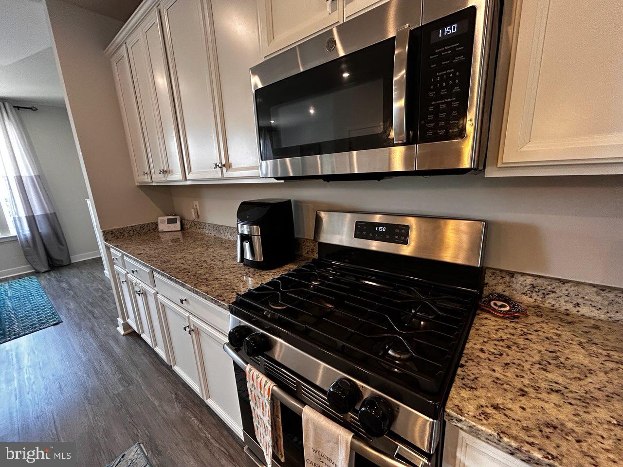 147 BURKWOOD TER, LAKE FREDERICK, Virginia 22630, 3 Bedrooms Bedrooms, ,3 BathroomsBathrooms,Residential,For sale,147 BURKWOOD TER,VAFV2035508 MLS # VAFV2035508