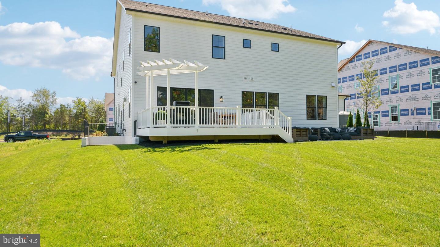 15564 CLOVERLAND LN, HAYMARKET, Virginia 20169, 6 Bedrooms Bedrooms, ,6 BathroomsBathrooms,Residential,For sale,15564 CLOVERLAND LN,VAPW2099540 MLS # VAPW2099540