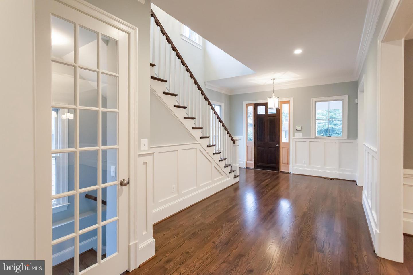 3134 18TH ST N, ARLINGTON, Virginia 22201, 5 Bedrooms Bedrooms, ,5 BathroomsBathrooms,Residential,For sale,3134 18TH ST N,VAAR2061062 MLS # VAAR2061062