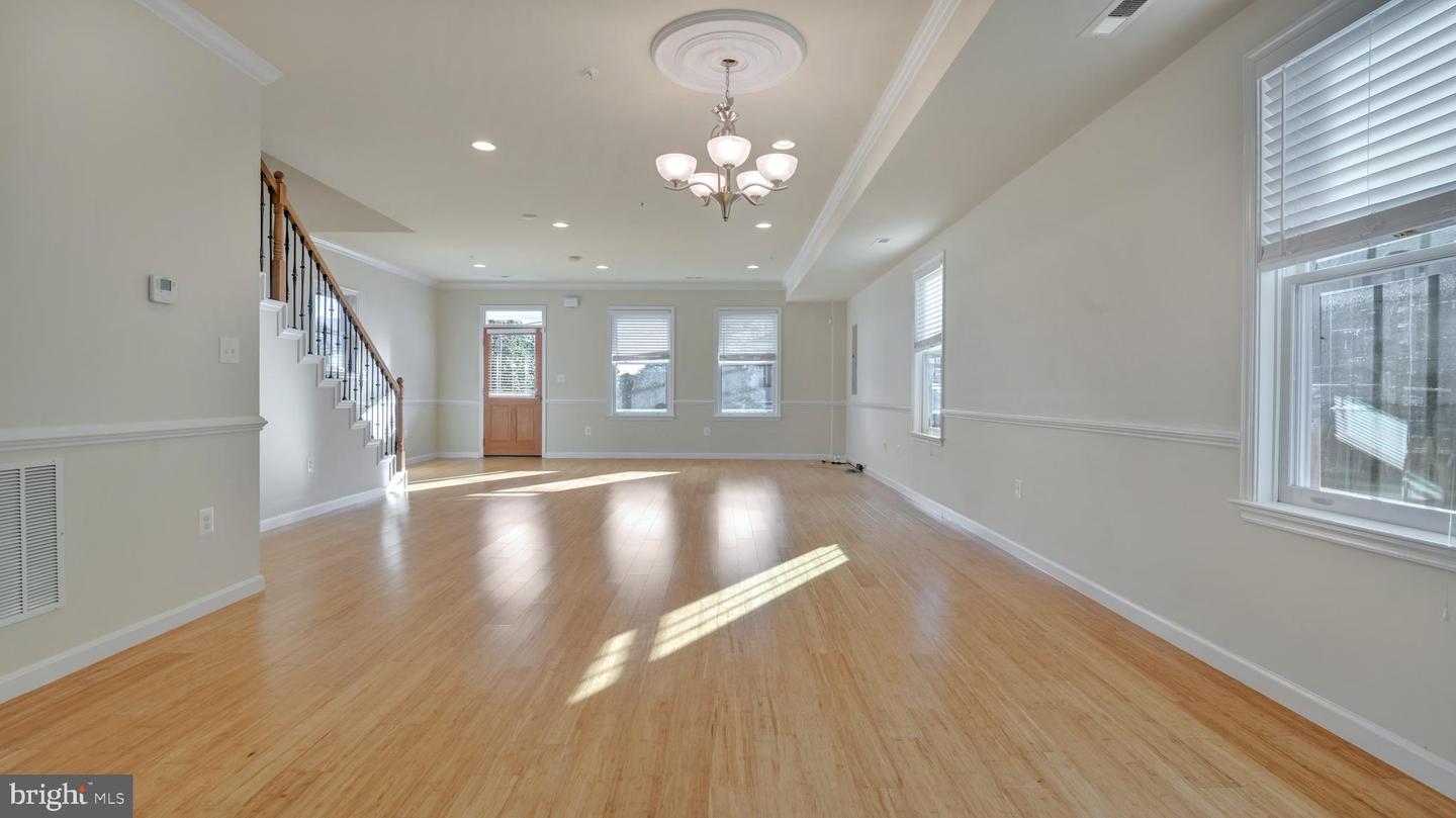 1337 MAPLE VIEW PL SE, WASHINGTON, District Of Columbia 20020, 3 Bedrooms Bedrooms, ,2 BathroomsBathrooms,Residential,For sale,1337 MAPLE VIEW PL SE,DCDC2210998 MLS # DCDC2210998