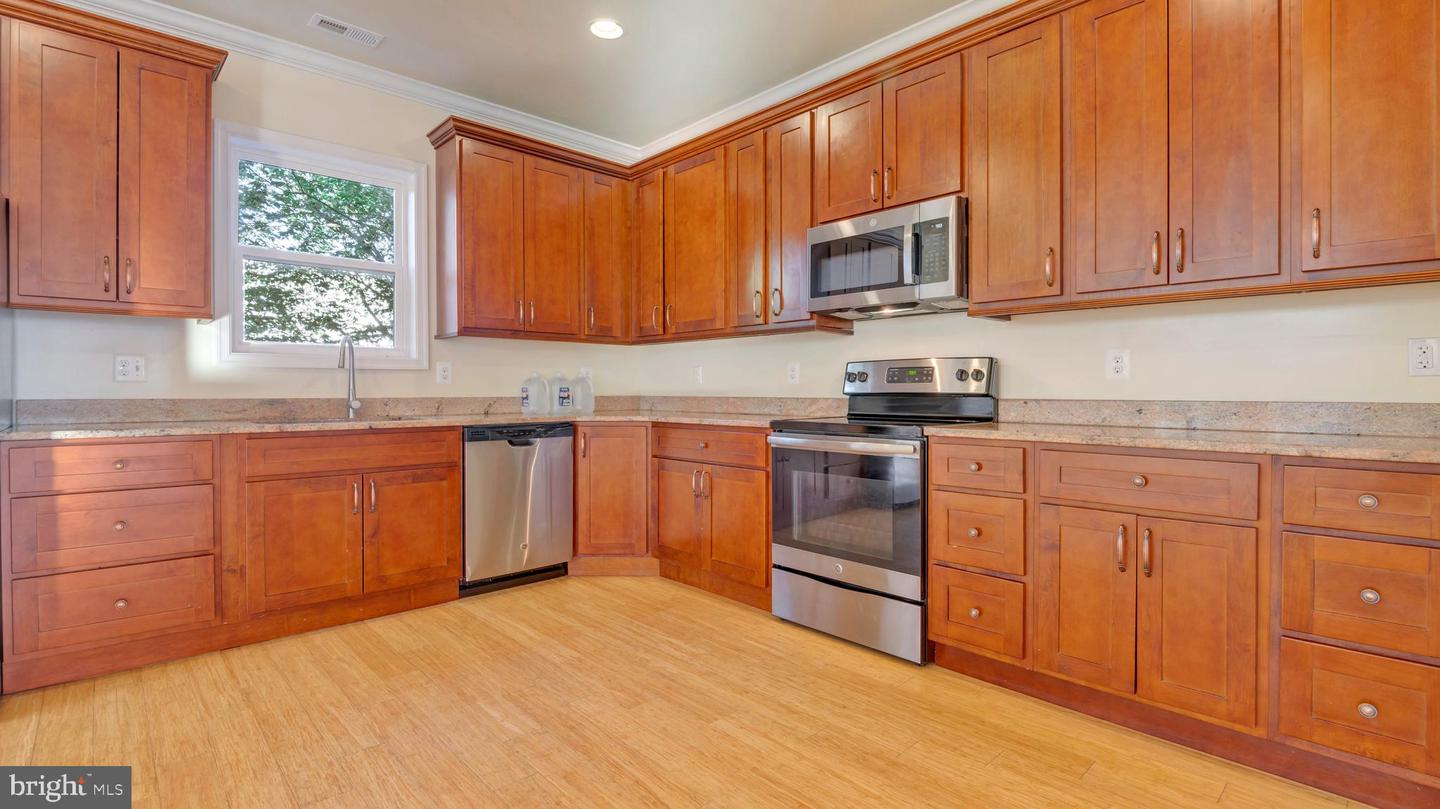 1337 MAPLE VIEW PL SE, WASHINGTON, District Of Columbia 20020, 3 Bedrooms Bedrooms, ,2 BathroomsBathrooms,Residential,For sale,1337 MAPLE VIEW PL SE,DCDC2210998 MLS # DCDC2210998