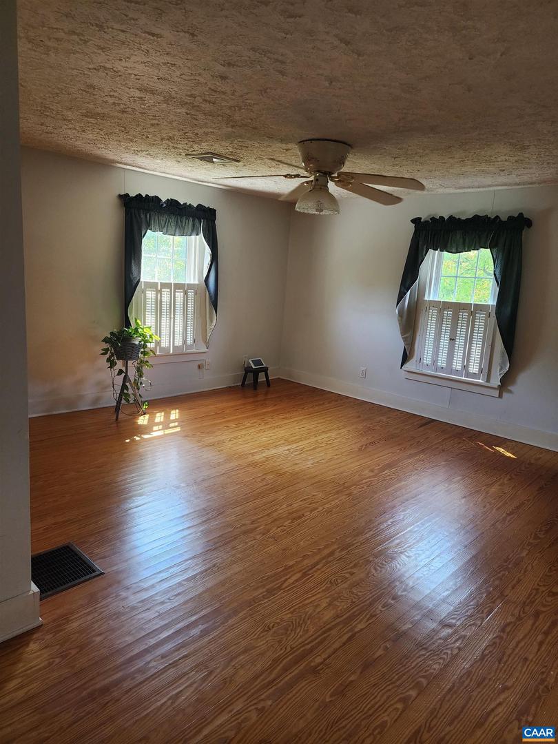 10778 ROCKFISH RIVER RD, SHIPMAN, Virginia 22971, 3 Bedrooms Bedrooms, ,2 BathroomsBathrooms,Residential,For sale,10778 ROCKFISH RIVER RD,666883 MLS # 666883