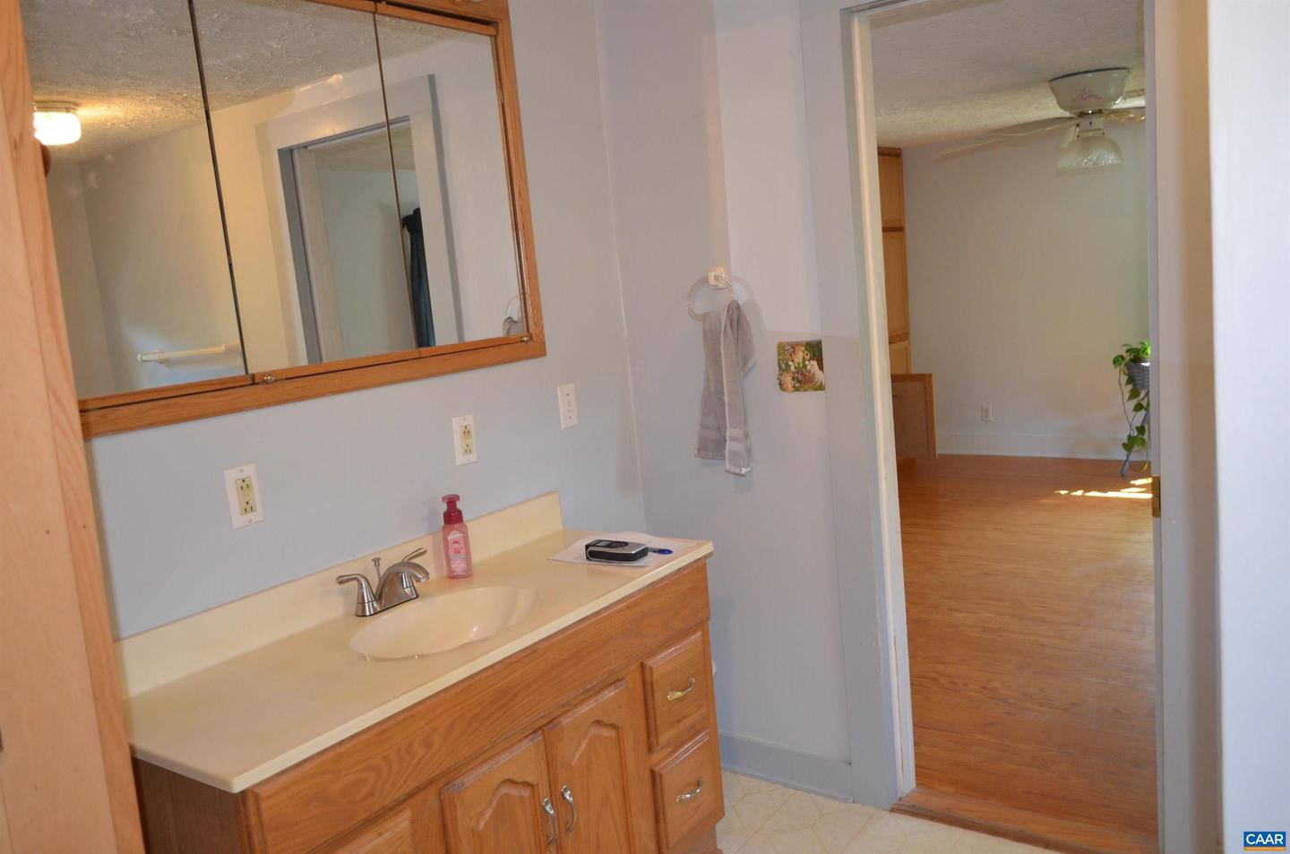 10778 ROCKFISH RIVER RD, SHIPMAN, Virginia 22971, 3 Bedrooms Bedrooms, ,2 BathroomsBathrooms,Residential,For sale,10778 ROCKFISH RIVER RD,666883 MLS # 666883