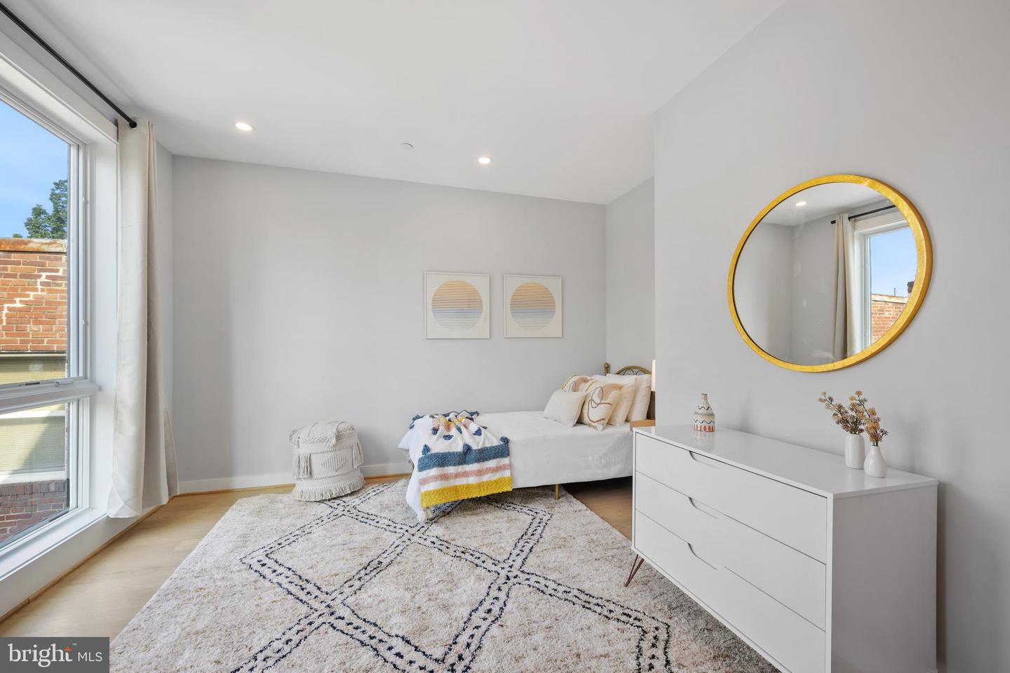 424 MISSOURI AVE NW #4, WASHINGTON, District Of Columbia 20011, 3 Bedrooms Bedrooms, ,2 BathroomsBathrooms,Residential,For sale,424 MISSOURI AVE NW #4,DCDC2211024 MLS # DCDC2211024