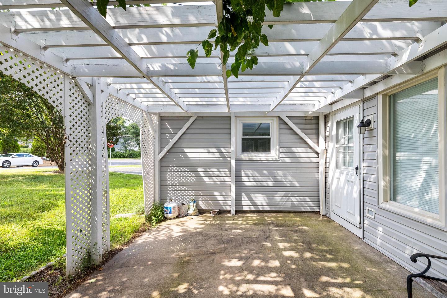 5725 HABERSHAM WAY, ALEXANDRIA, Virginia 22310, 4 Bedrooms Bedrooms, ,3 BathroomsBathrooms,Residential,For sale,5725 HABERSHAM WAY,VAFX2256296 MLS # VAFX2256296
