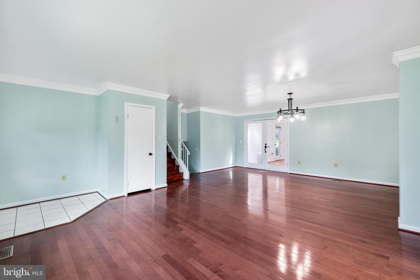 5725 HABERSHAM WAY, ALEXANDRIA, Virginia 22310, 4 Bedrooms Bedrooms, ,3 BathroomsBathrooms,Residential,For sale,5725 HABERSHAM WAY,VAFX2256296 MLS # VAFX2256296