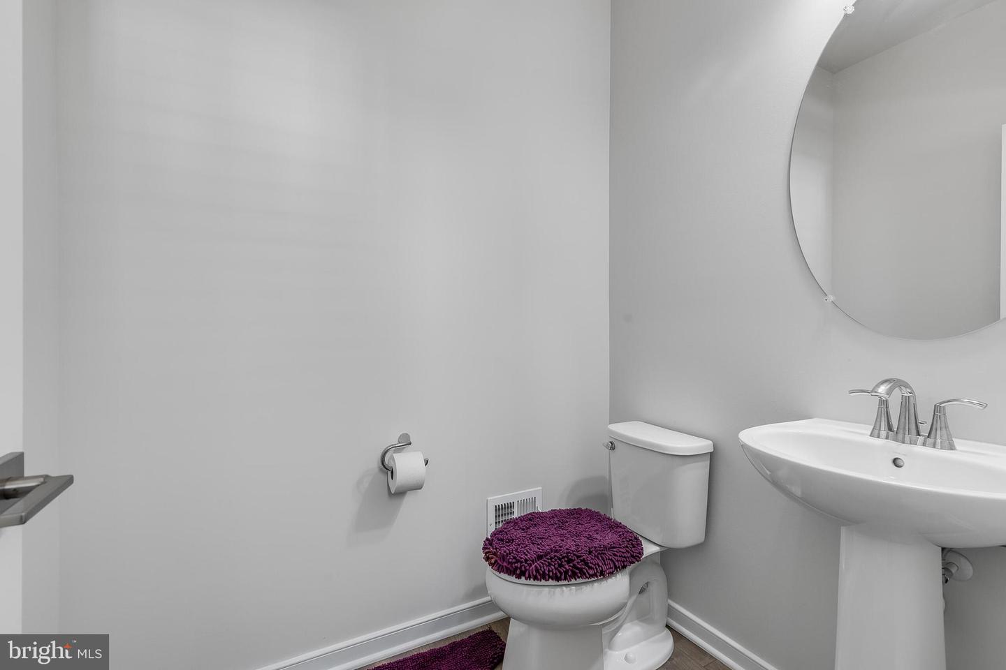 2603 LOGANBERRY DR, HERNDON, Virginia 20171, 4 Bedrooms Bedrooms, ,3 BathroomsBathrooms,Residential,For sale,2603 LOGANBERRY DR,VAFX2256318 MLS # VAFX2256318