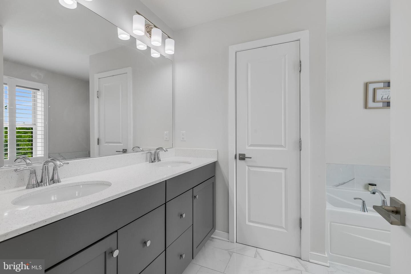 2603 LOGANBERRY DR, HERNDON, Virginia 20171, 4 Bedrooms Bedrooms, ,3 BathroomsBathrooms,Residential,For sale,2603 LOGANBERRY DR,VAFX2256318 MLS # VAFX2256318