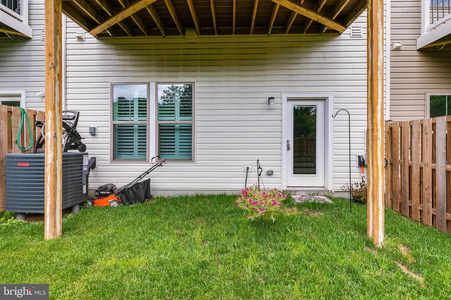 2603 LOGANBERRY DR, HERNDON, Virginia 20171, 4 Bedrooms Bedrooms, ,3 BathroomsBathrooms,Residential,For sale,2603 LOGANBERRY DR,VAFX2256318 MLS # VAFX2256318