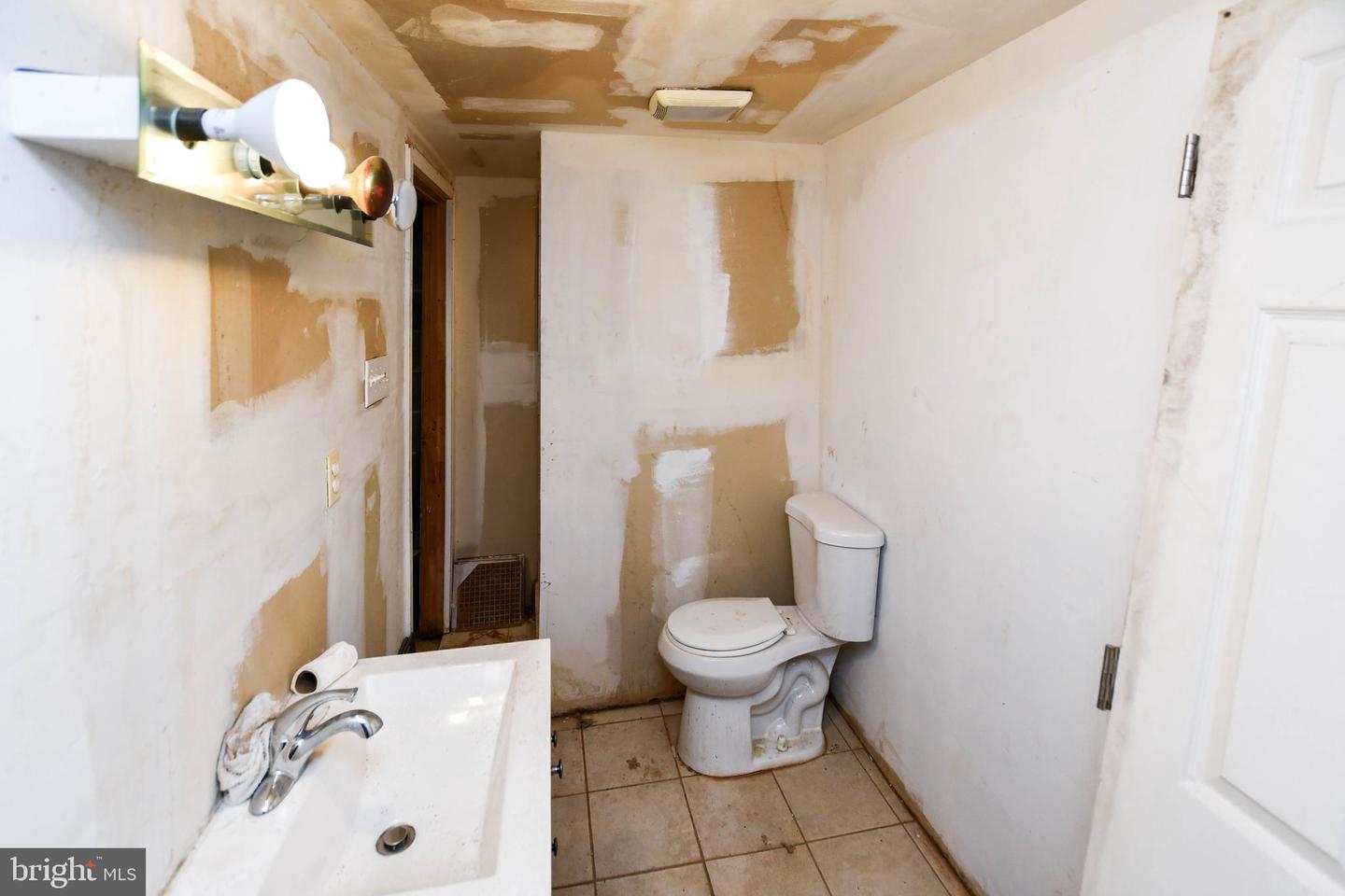 5410 CENTRAL AVE SE, WASHINGTON, District Of Columbia 20019, 3 Bedrooms Bedrooms, ,3 BathroomsBathrooms,Residential,For sale,5410 CENTRAL AVE SE,DCDC2211046 MLS # DCDC2211046
