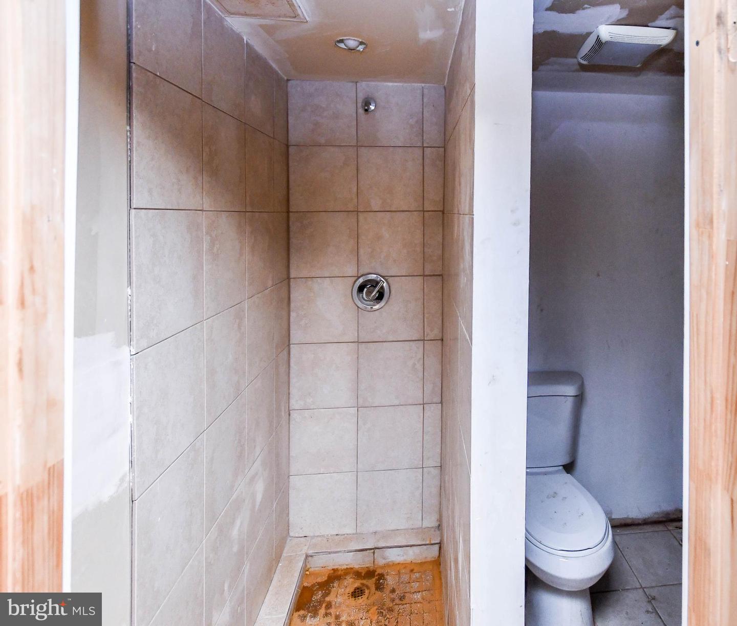 5410 CENTRAL AVE SE, WASHINGTON, District Of Columbia 20019, 3 Bedrooms Bedrooms, ,3 BathroomsBathrooms,Residential,For sale,5410 CENTRAL AVE SE,DCDC2211046 MLS # DCDC2211046