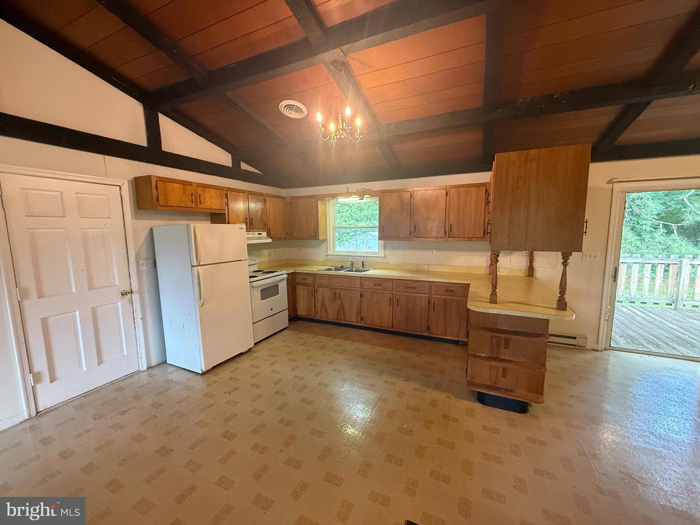 15390 JAMES MADISON PKWY, KING GEORGE, Virginia 22485, 3 Bedrooms Bedrooms, ,2 BathroomsBathrooms,Residential,For sale,15390 JAMES MADISON PKWY,VAKG2006728 MLS # VAKG2006728