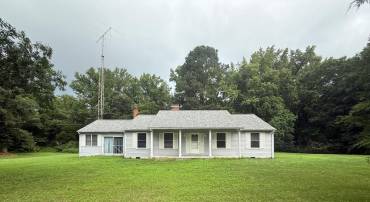 15390 JAMES MADISON PKWY, KING GEORGE, Virginia 22485, 3 Bedrooms Bedrooms, ,2 BathroomsBathrooms,Residential,For sale,15390 JAMES MADISON PKWY,VAKG2006728 MLS # VAKG2006728