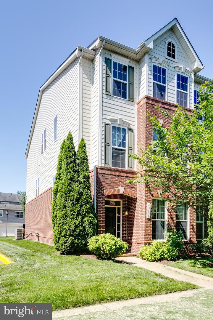 43698 CHICACOAN CREEK SQ, LEESBURG, Virginia 20176, 5 Bedrooms Bedrooms, ,3 BathroomsBathrooms,Residential,For sale,43698 CHICACOAN CREEK SQ,VALO2102598 MLS # VALO2102598