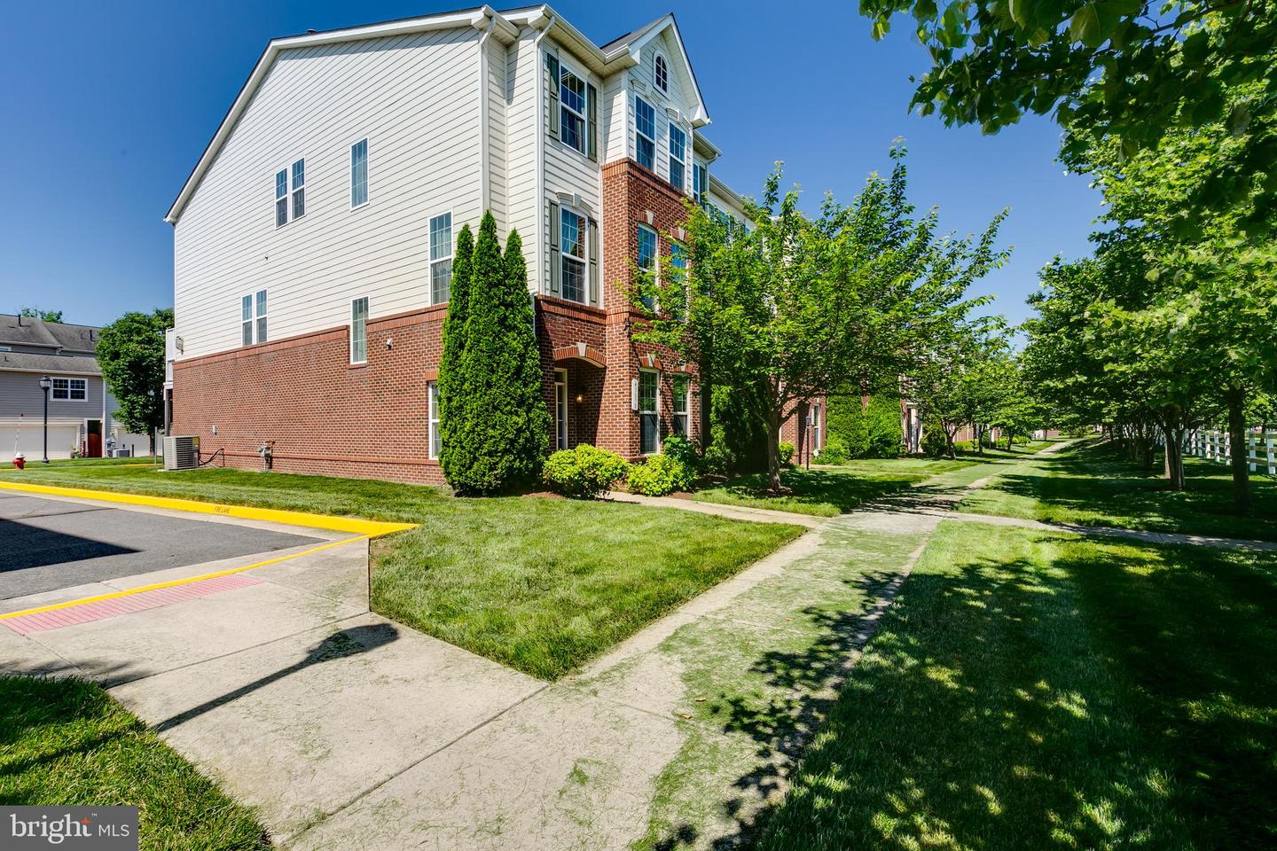 43698 CHICACOAN CREEK SQ, LEESBURG, Virginia 20176, 5 Bedrooms Bedrooms, ,3 BathroomsBathrooms,Residential,For sale,43698 CHICACOAN CREEK SQ,VALO2102598 MLS # VALO2102598