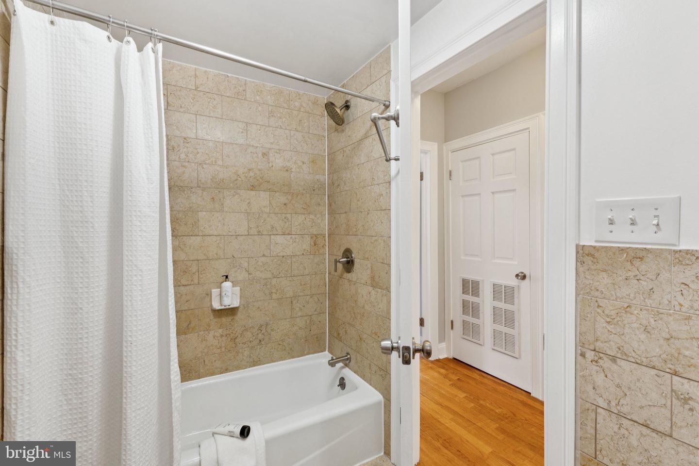 2212 11TH ST NW #1, WASHINGTON, District Of Columbia 20001, 1 Bedroom Bedrooms, ,1 BathroomBathrooms,Residential,For sale,2212 11TH ST NW #1,DCDC2211068 MLS # DCDC2211068