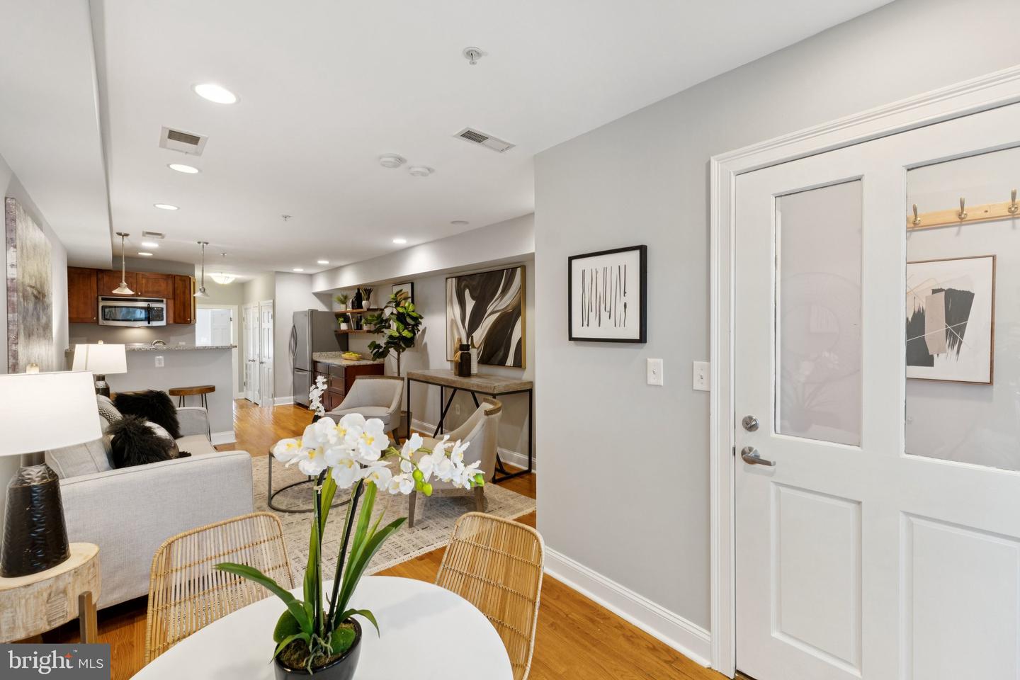 2212 11TH ST NW #1, WASHINGTON, District Of Columbia 20001, 1 Bedroom Bedrooms, ,1 BathroomBathrooms,Residential,For sale,2212 11TH ST NW #1,DCDC2211068 MLS # DCDC2211068
