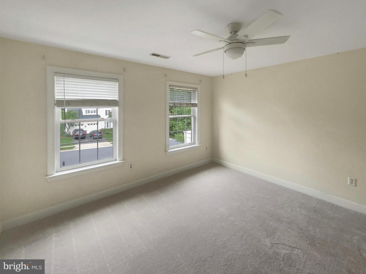 18550 KERILL RD, TRIANGLE, Virginia 22172, 4 Bedrooms Bedrooms, ,4 BathroomsBathrooms,Residential,For sale,18550 KERILL RD,VAPW2099584 MLS # VAPW2099584