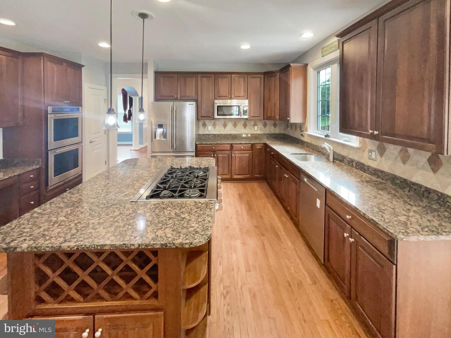 18550 KERILL RD, TRIANGLE, Virginia 22172, 4 Bedrooms Bedrooms, ,4 BathroomsBathrooms,Residential,For sale,18550 KERILL RD,VAPW2099584 MLS # VAPW2099584