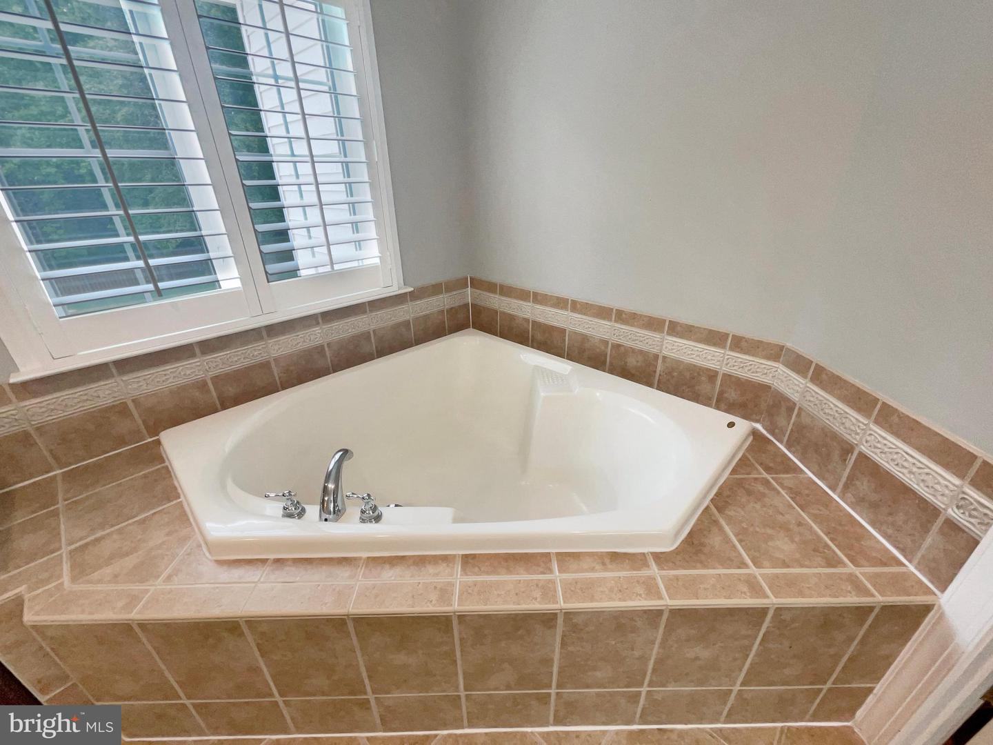 18550 KERILL RD, TRIANGLE, Virginia 22172, 4 Bedrooms Bedrooms, ,4 BathroomsBathrooms,Residential,For sale,18550 KERILL RD,VAPW2099584 MLS # VAPW2099584