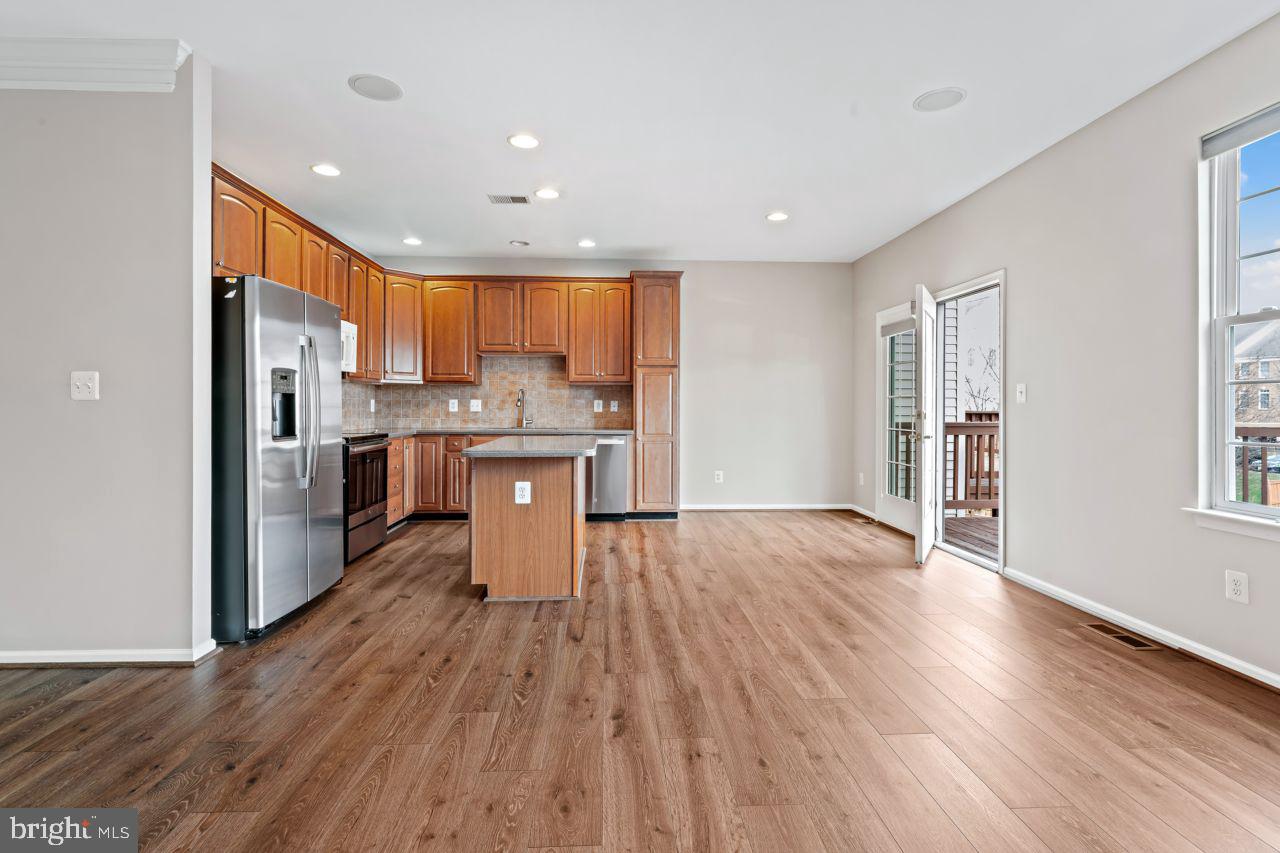 202 GRASSY RIDGE TER, PURCELLVILLE, Virginia 20132, 3 Bedrooms Bedrooms, ,2 BathroomsBathrooms,Residential,For sale,202 GRASSY RIDGE TER,VALO2093740 MLS # VALO2093740
