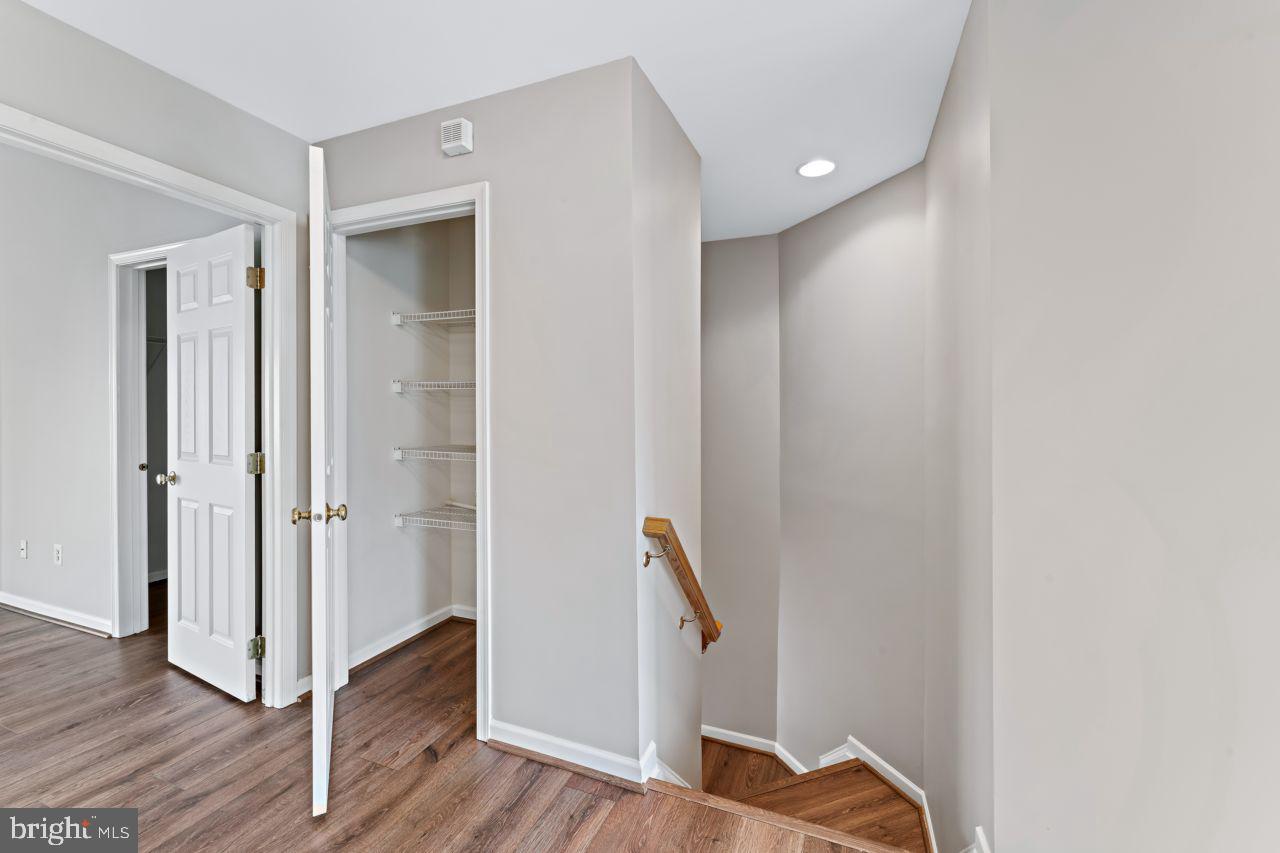 202 GRASSY RIDGE TER, PURCELLVILLE, Virginia 20132, 3 Bedrooms Bedrooms, ,2 BathroomsBathrooms,Residential,For sale,202 GRASSY RIDGE TER,VALO2093740 MLS # VALO2093740