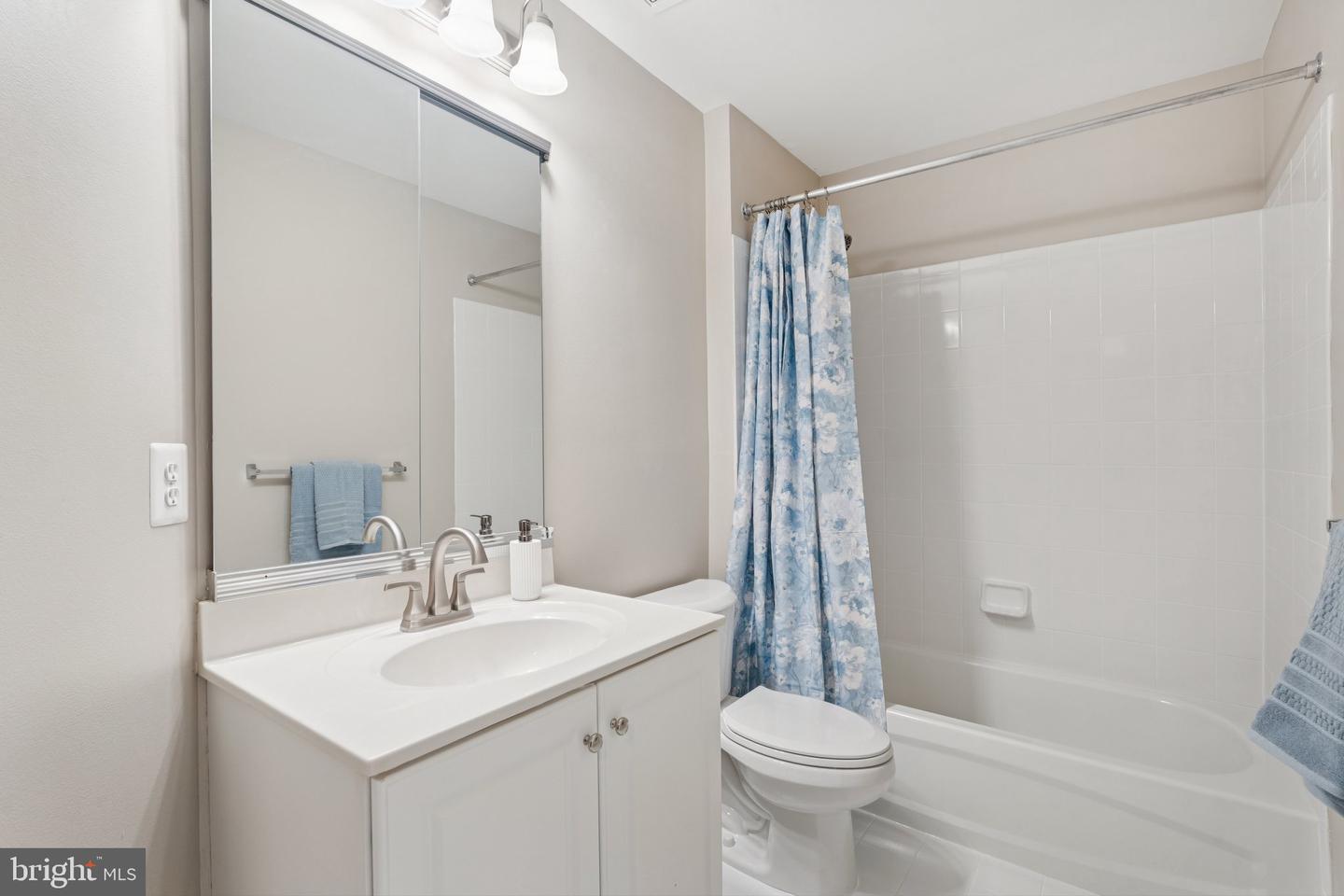 202 GRASSY RIDGE TER, PURCELLVILLE, Virginia 20132, 3 Bedrooms Bedrooms, ,2 BathroomsBathrooms,Residential,For sale,202 GRASSY RIDGE TER,VALO2093740 MLS # VALO2093740