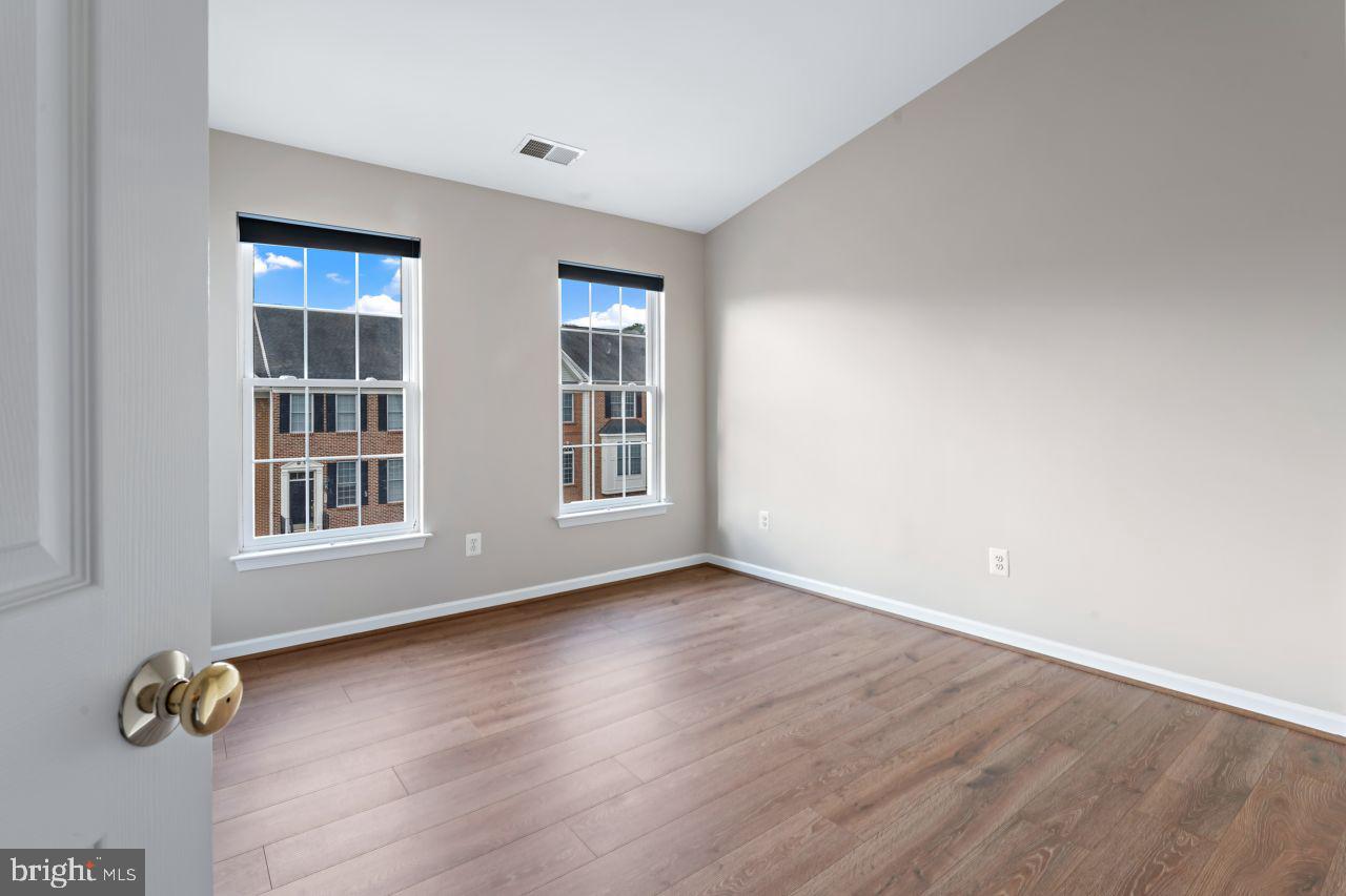 202 GRASSY RIDGE TER, PURCELLVILLE, Virginia 20132, 3 Bedrooms Bedrooms, ,2 BathroomsBathrooms,Residential,For sale,202 GRASSY RIDGE TER,VALO2093740 MLS # VALO2093740