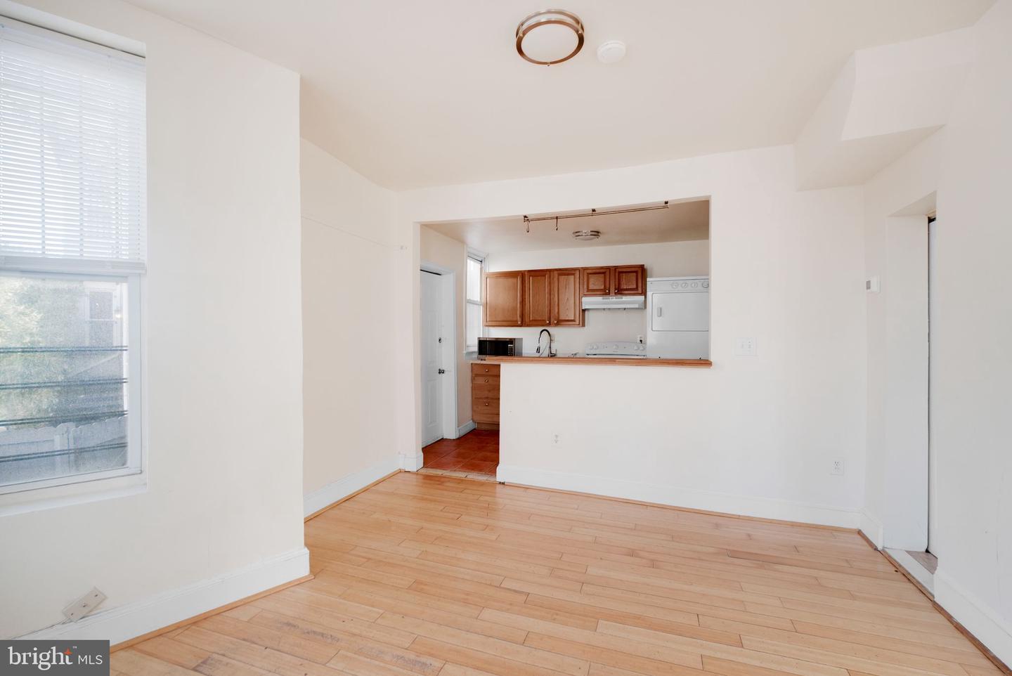1209 6TH ST NE, WASHINGTON, District Of Columbia 20002, 6 Bedrooms Bedrooms, ,2 BathroomsBathrooms,Residential,For sale,1209 6TH ST NE,DCDC2196184 MLS # DCDC2196184