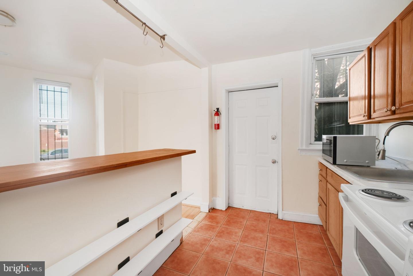 1209 6TH ST NE, WASHINGTON, District Of Columbia 20002, 6 Bedrooms Bedrooms, ,2 BathroomsBathrooms,Residential,For sale,1209 6TH ST NE,DCDC2196184 MLS # DCDC2196184