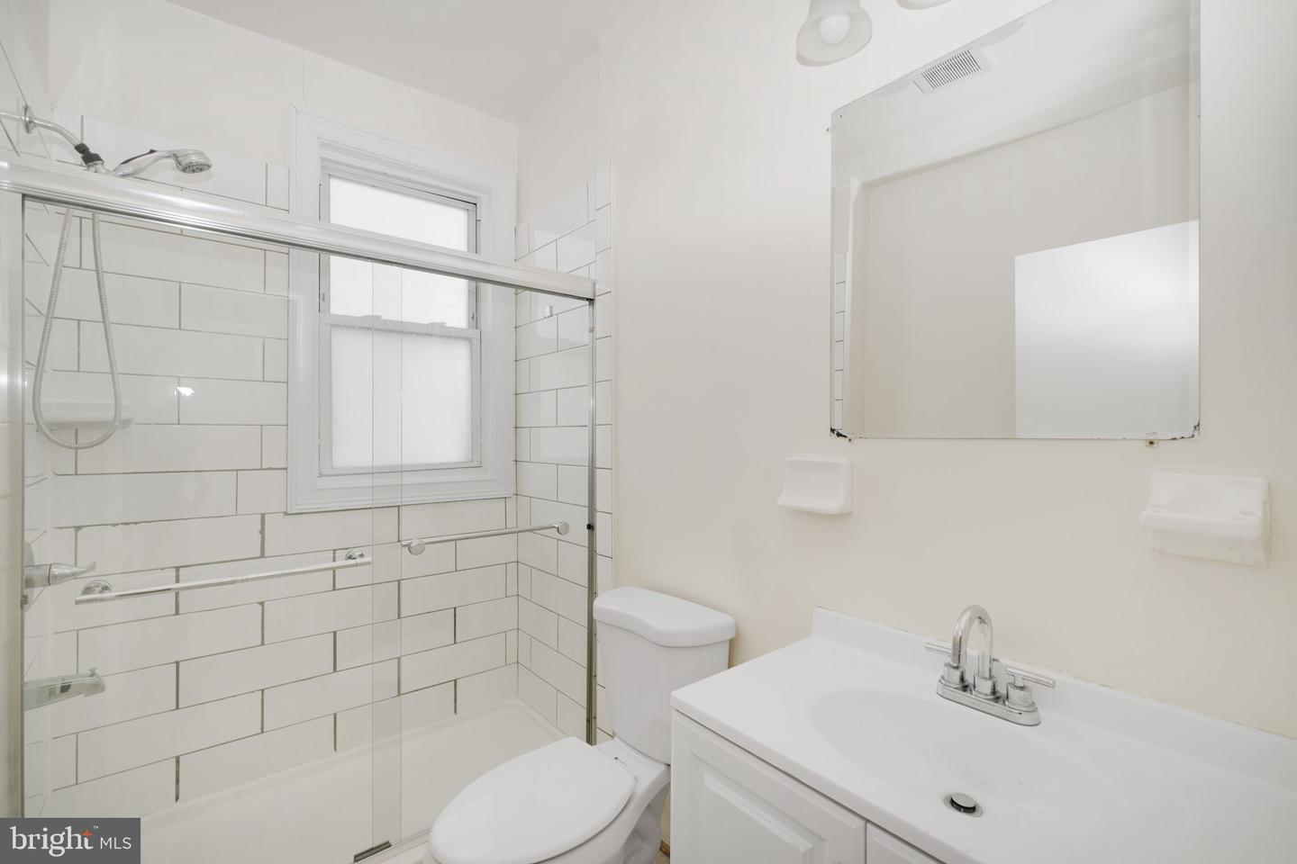 1209 6TH ST NE, WASHINGTON, District Of Columbia 20002, 6 Bedrooms Bedrooms, ,2 BathroomsBathrooms,Residential,For sale,1209 6TH ST NE,DCDC2196184 MLS # DCDC2196184