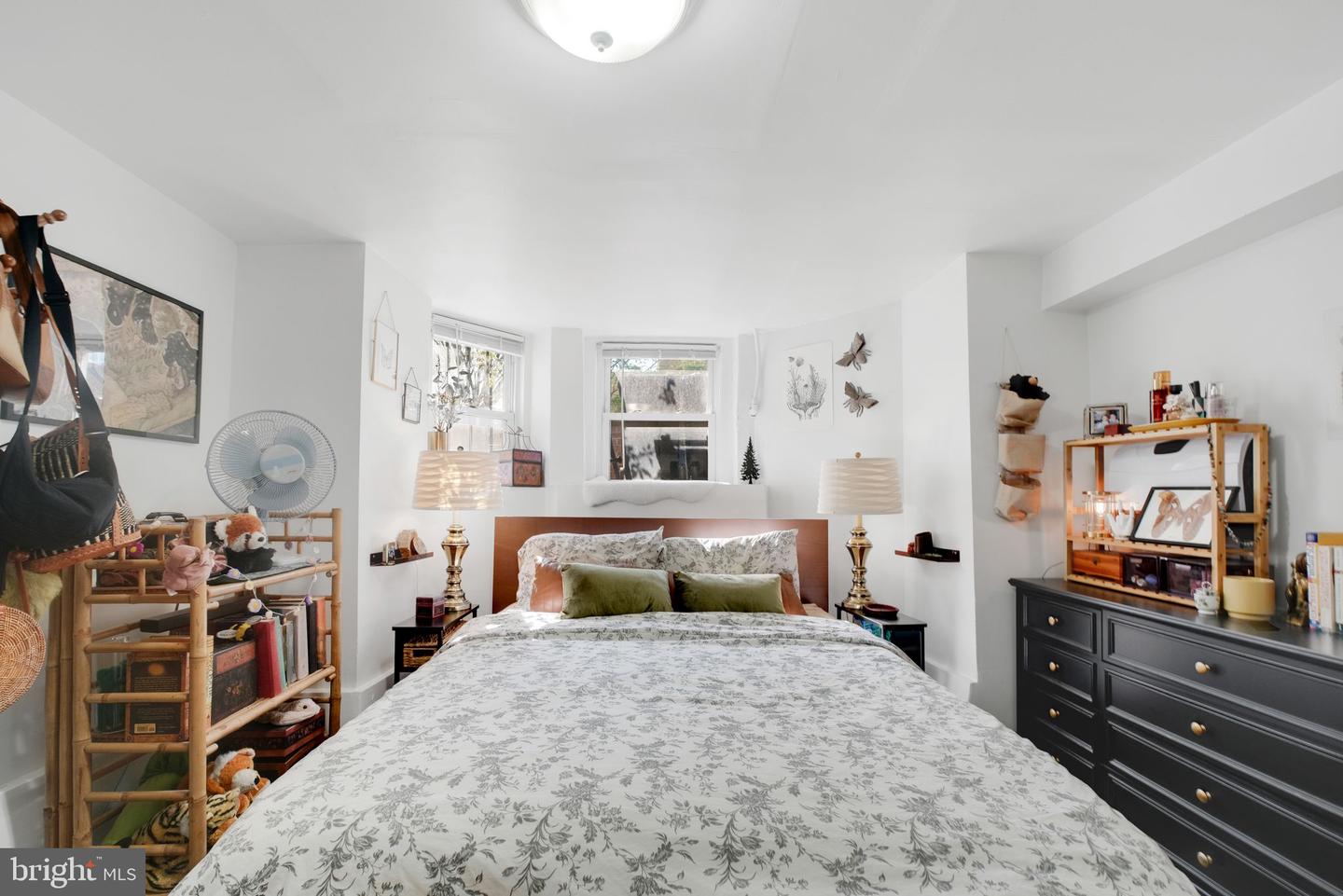 1209 6TH ST NE, WASHINGTON, District Of Columbia 20002, 6 Bedrooms Bedrooms, ,2 BathroomsBathrooms,Residential,For sale,1209 6TH ST NE,DCDC2196184 MLS # DCDC2196184