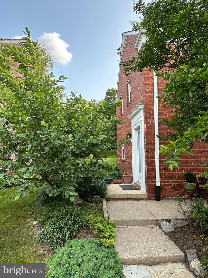 3300 VALLEY DR, ALEXANDRIA, Virginia 22302, 1 Bedroom Bedrooms, ,1 BathroomBathrooms,Residential,For sale,3300 VALLEY DR,VAAX2044624 MLS # VAAX2044624