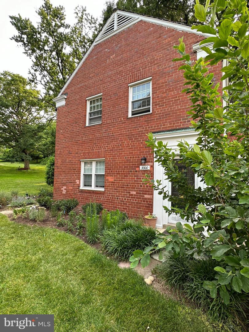 3300 VALLEY DR, ALEXANDRIA, Virginia 22302, 1 Bedroom Bedrooms, ,1 BathroomBathrooms,Residential,For sale,3300 VALLEY DR,VAAX2044624 MLS # VAAX2044624