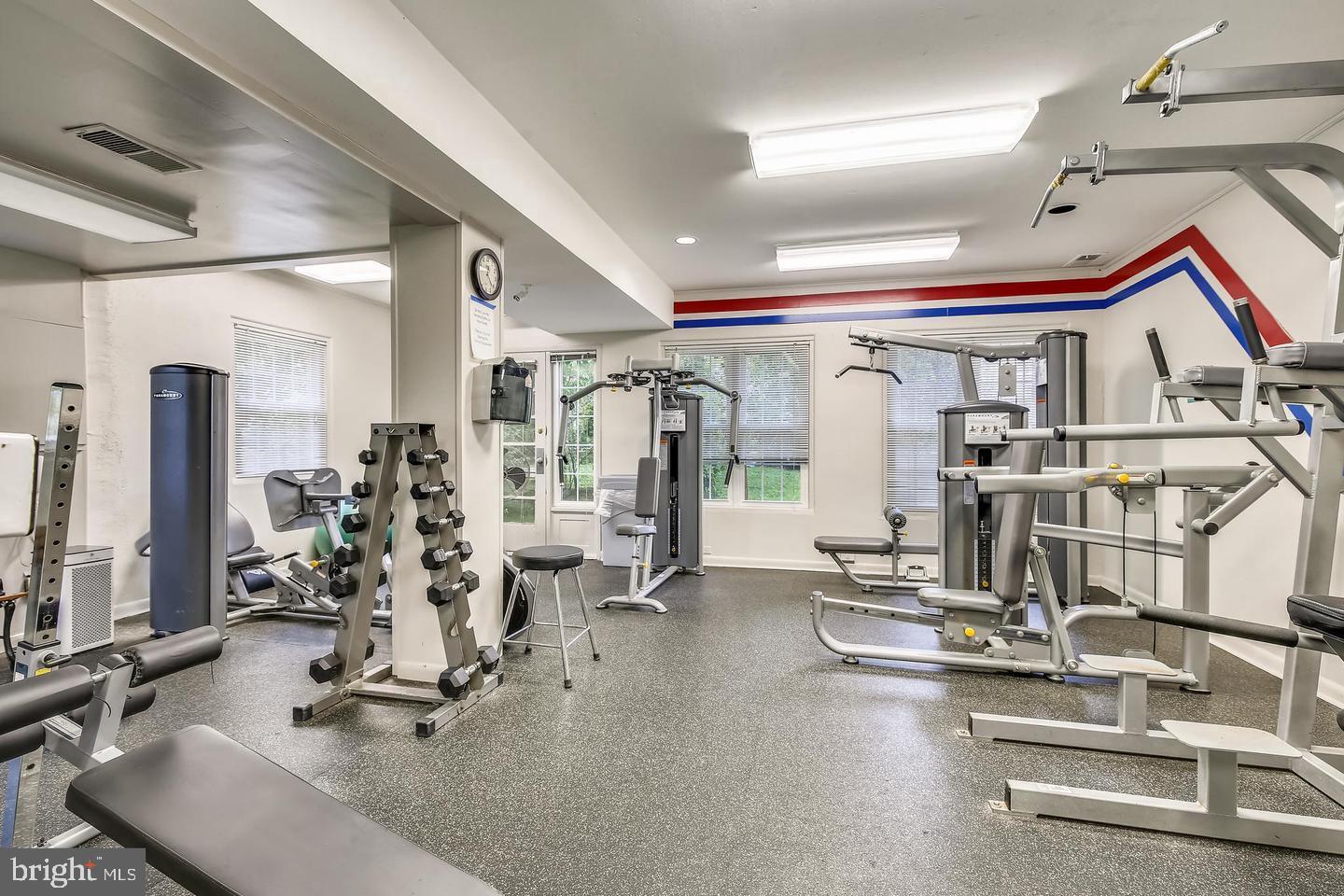 3300 VALLEY DR, ALEXANDRIA, Virginia 22302, 1 Bedroom Bedrooms, ,1 BathroomBathrooms,Residential,For sale,3300 VALLEY DR,VAAX2044624 MLS # VAAX2044624