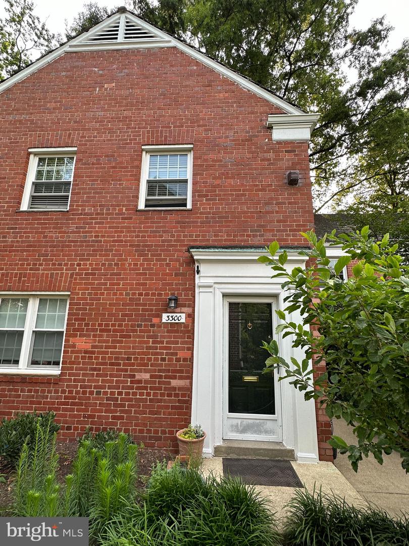 3300 VALLEY DR, ALEXANDRIA, Virginia 22302, 1 Bedroom Bedrooms, ,1 BathroomBathrooms,Residential,For sale,3300 VALLEY DR,VAAX2044624 MLS # VAAX2044624