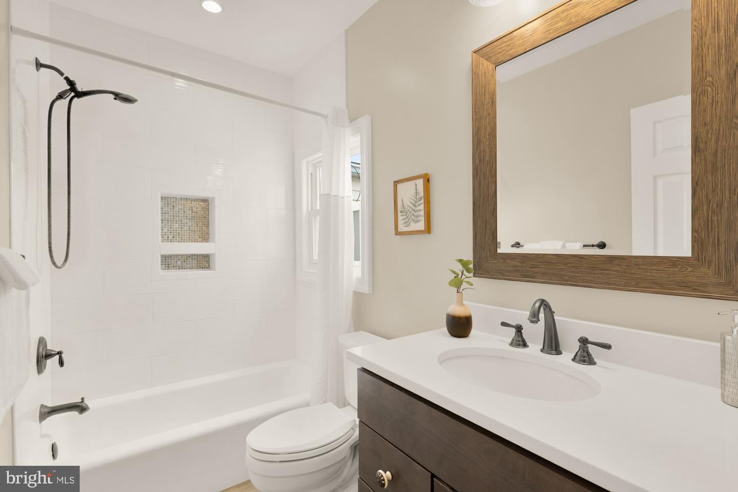 1112 PARK ST NE, WASHINGTON, District Of Columbia 20002, 3 Bedrooms Bedrooms, ,2 BathroomsBathrooms,Residential,For sale,1112 PARK ST NE,DCDC2200248 MLS # DCDC2200248