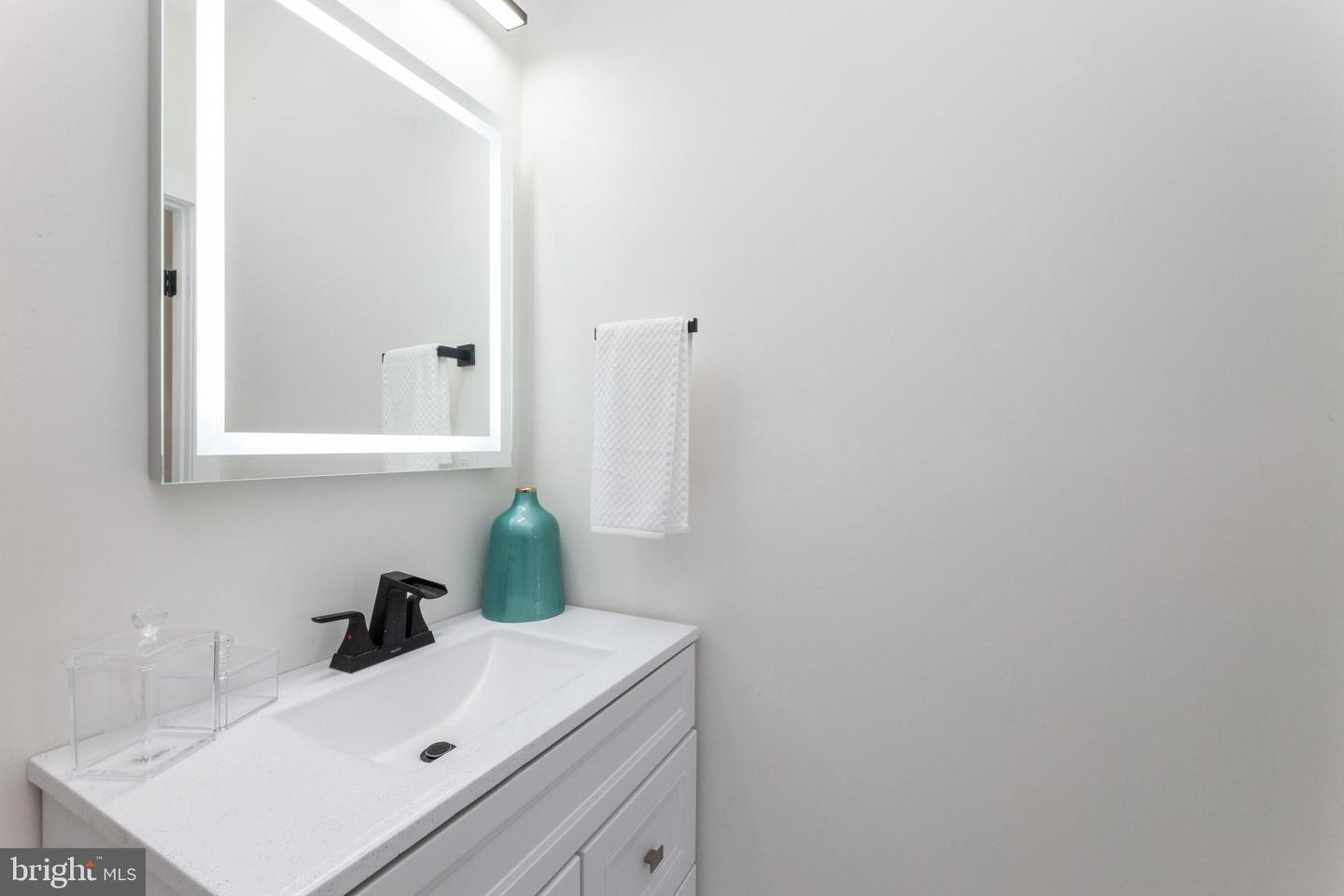734 KENYON ST NW #2, WASHINGTON, District Of Columbia 20010, 4 Bedrooms Bedrooms, ,3 BathroomsBathrooms,Residential,For sale,734 KENYON ST NW #2,DCDC2204610 MLS # DCDC2204610