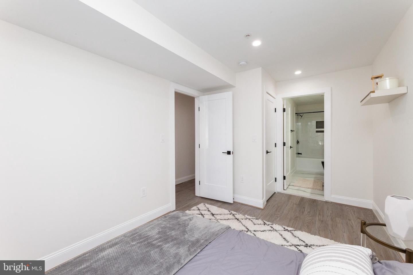 734 KENYON ST NW #2, WASHINGTON, District Of Columbia 20010, 4 Bedrooms Bedrooms, ,3 BathroomsBathrooms,Residential,For sale,734 KENYON ST NW #2,DCDC2204610 MLS # DCDC2204610