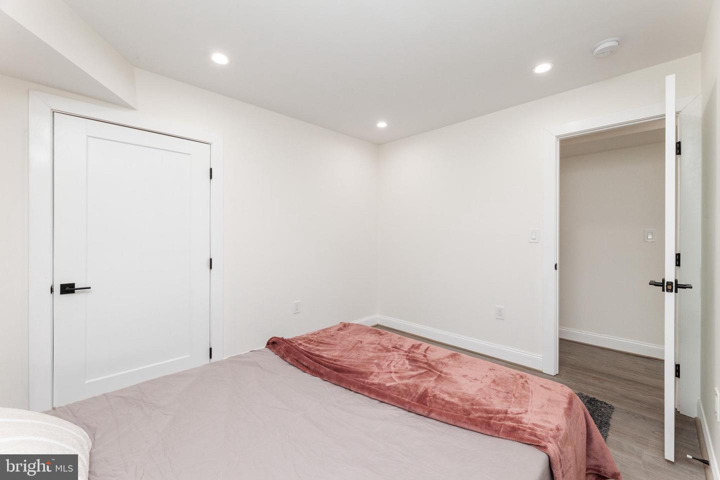 734 KENYON ST NW #2, WASHINGTON, District Of Columbia 20010, 4 Bedrooms Bedrooms, ,3 BathroomsBathrooms,Residential,For sale,734 KENYON ST NW #2,DCDC2204610 MLS # DCDC2204610