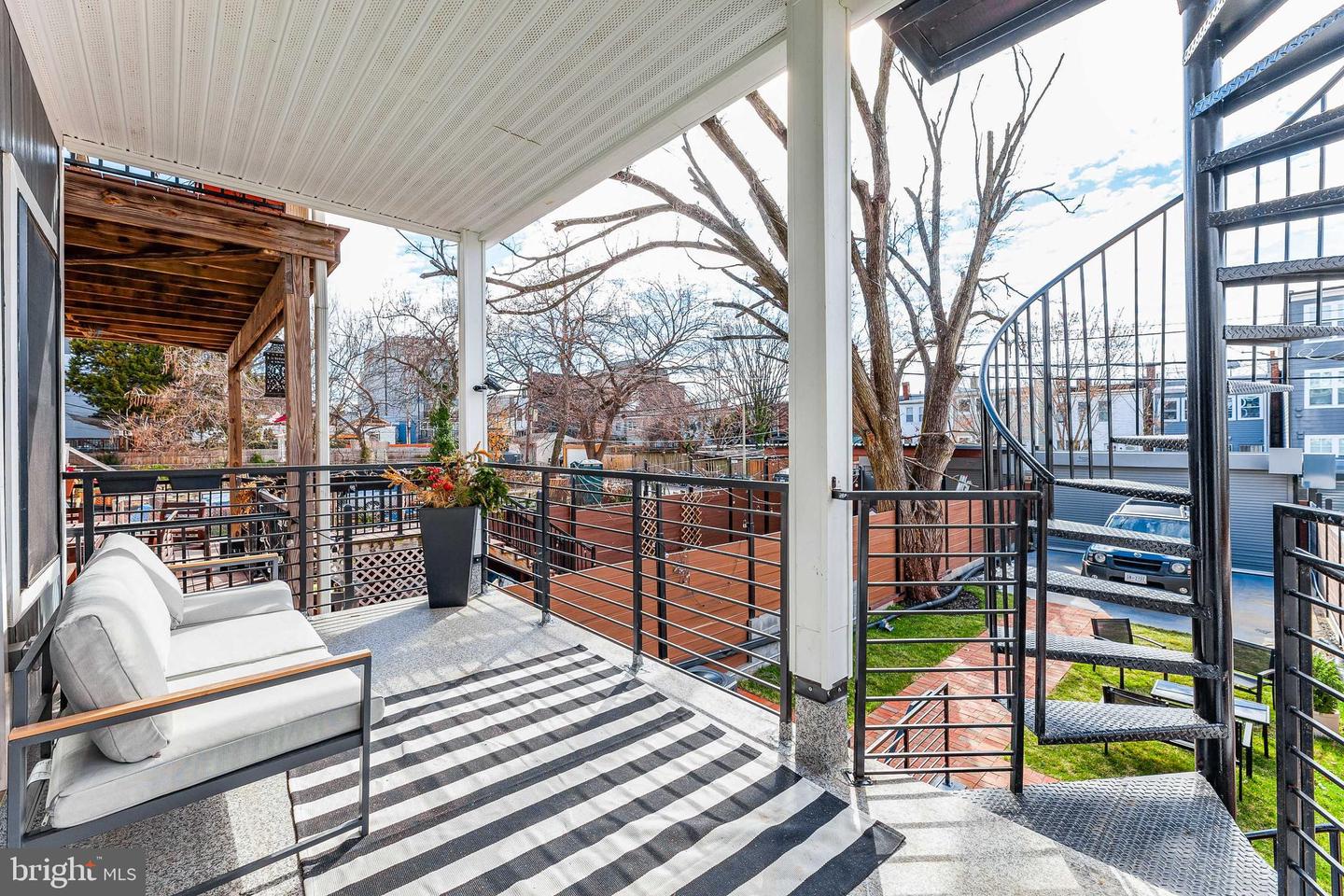 734 KENYON ST NW #2, WASHINGTON, District Of Columbia 20010, 4 Bedrooms Bedrooms, ,3 BathroomsBathrooms,Residential,For sale,734 KENYON ST NW #2,DCDC2204610 MLS # DCDC2204610
