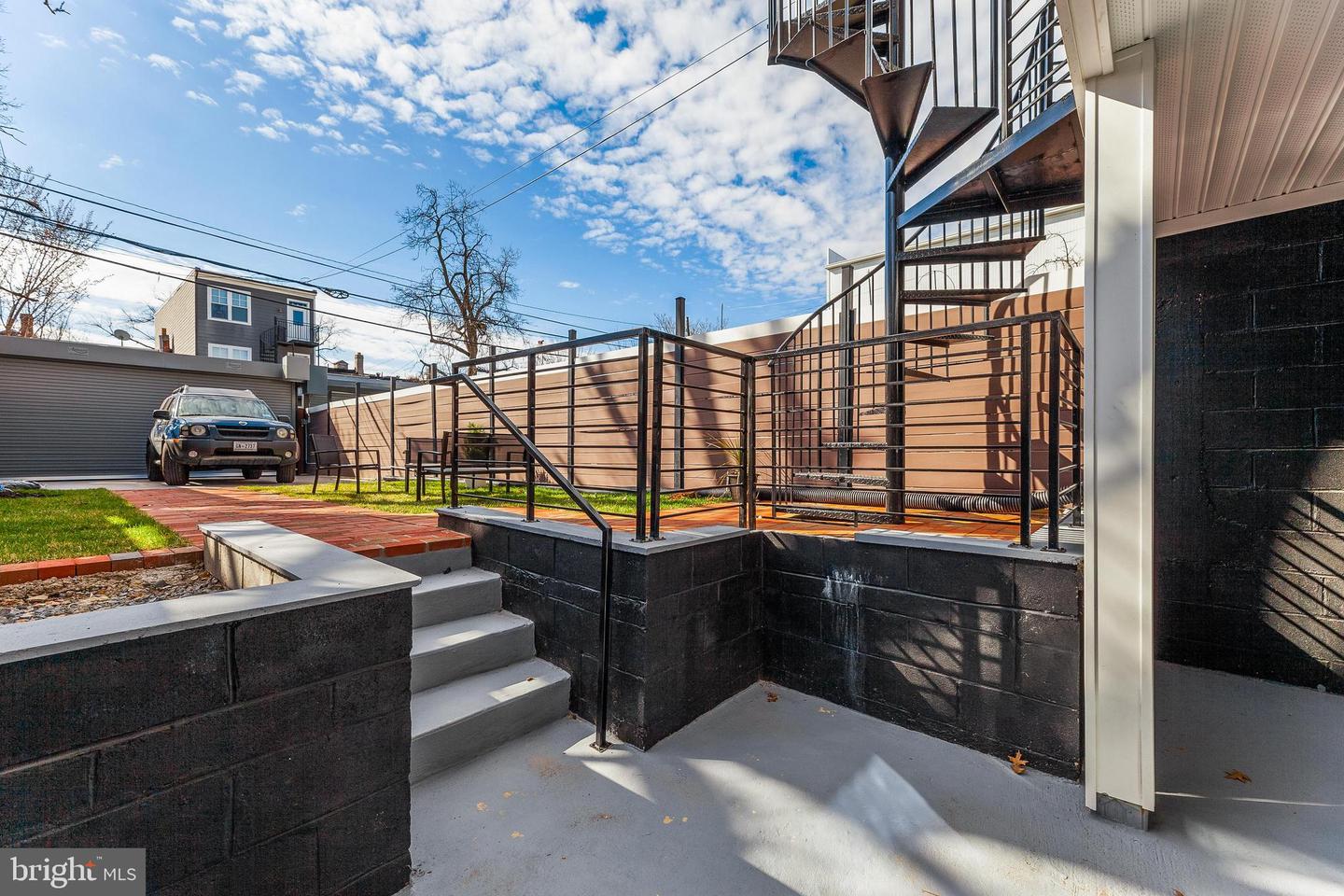 734 KENYON ST NW #2, WASHINGTON, District Of Columbia 20010, 4 Bedrooms Bedrooms, ,3 BathroomsBathrooms,Residential,For sale,734 KENYON ST NW #2,DCDC2204610 MLS # DCDC2204610