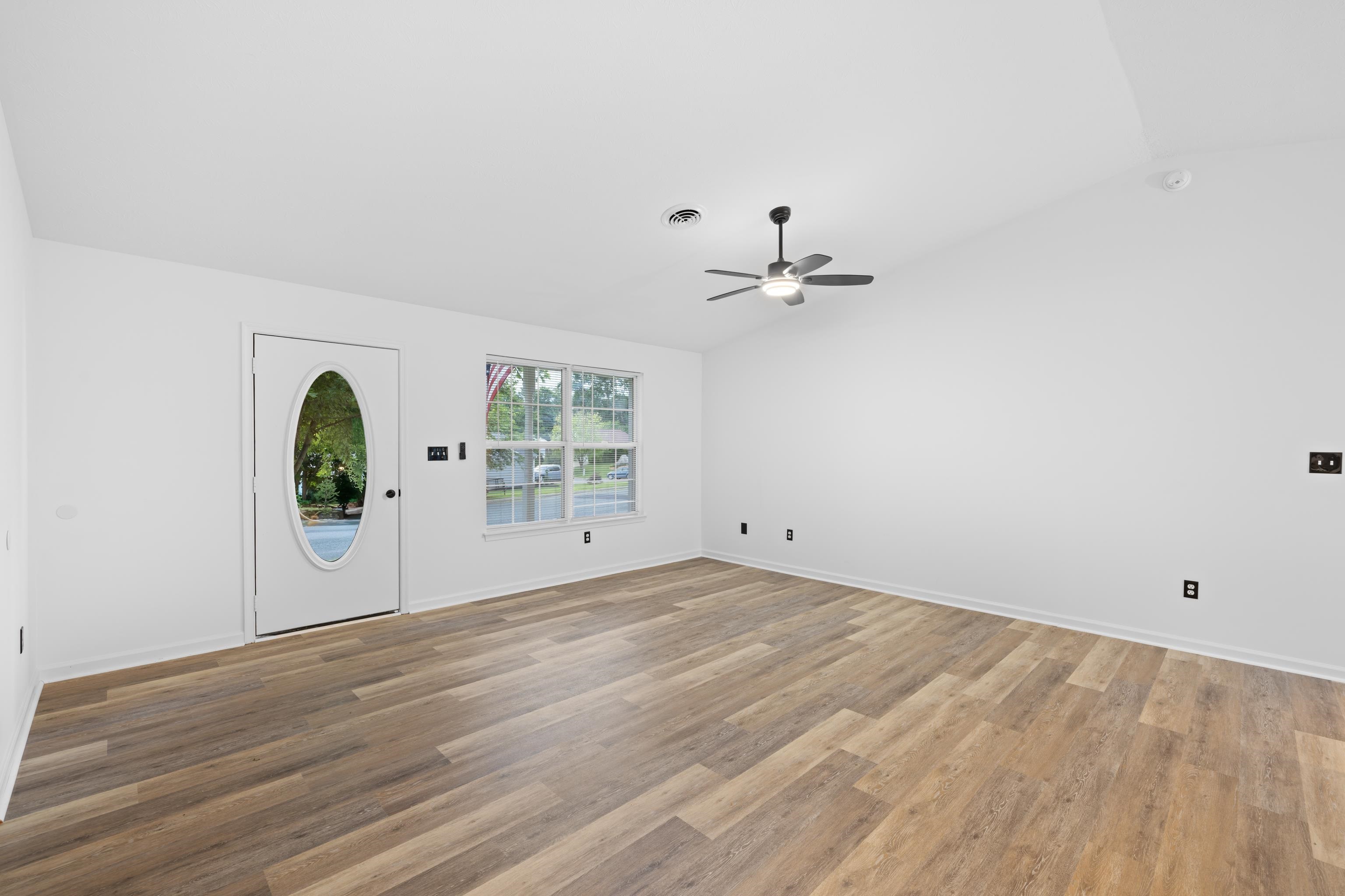 302 LANCELOT LN, STAUNTON, Virginia 24401, 3 Bedrooms Bedrooms, ,2 BathroomsBathrooms,Residential,302 LANCELOT LN,666913 MLS # 666913