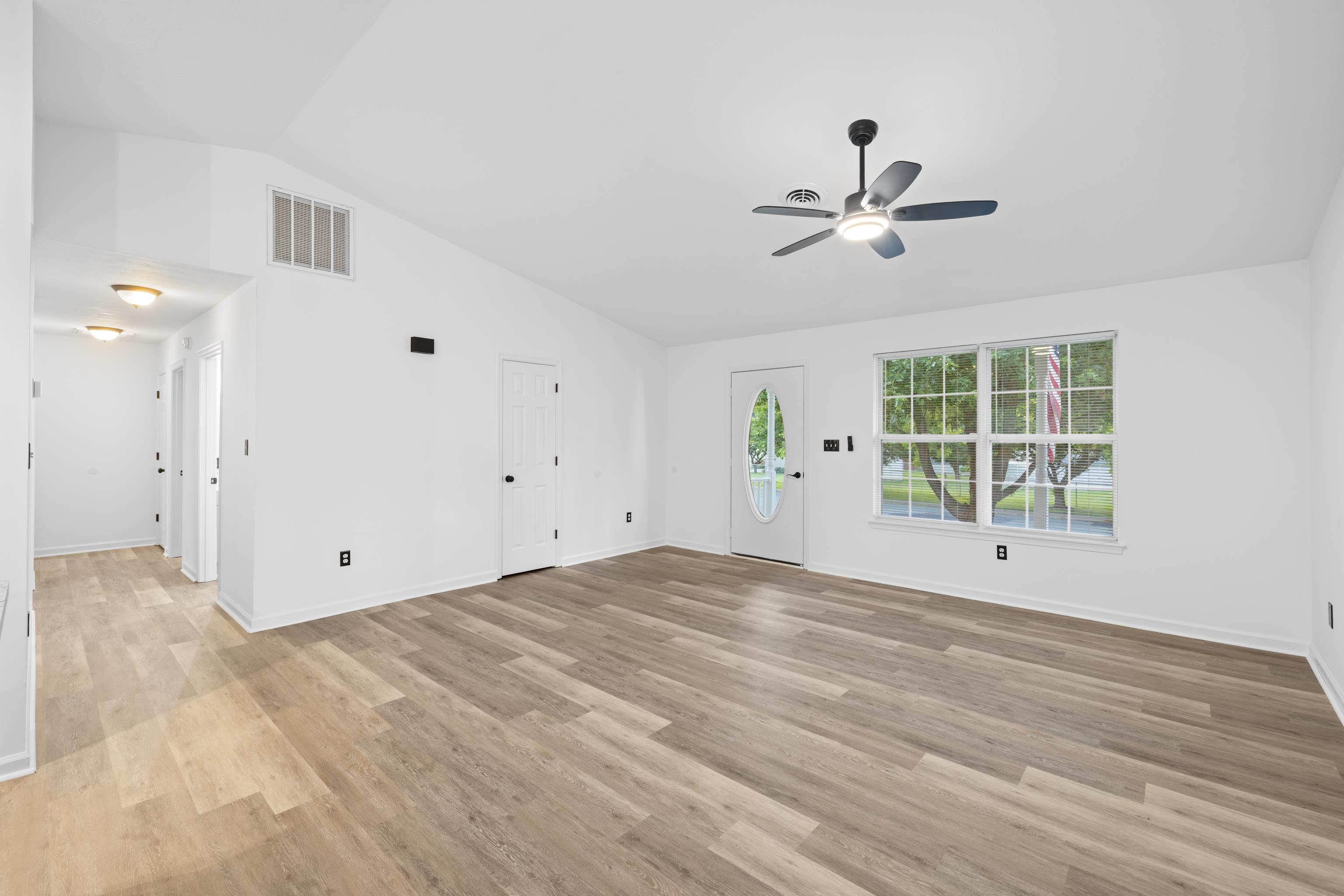 302 LANCELOT LN, STAUNTON, Virginia 24401, 3 Bedrooms Bedrooms, ,2 BathroomsBathrooms,Residential,302 LANCELOT LN,666913 MLS # 666913