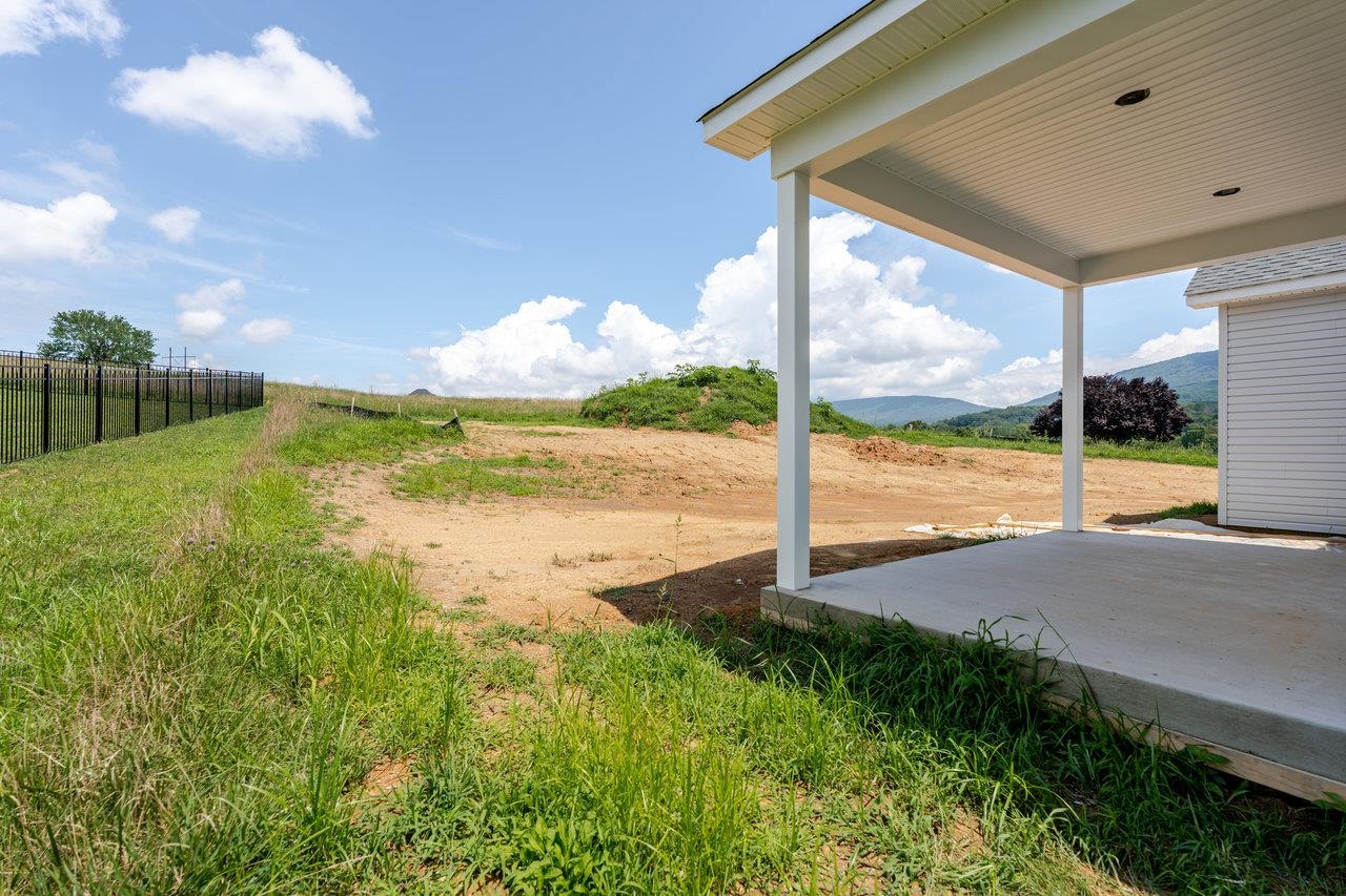 919 CLICKS LN, NEW MARKET, Virginia 22844, 3 Bedrooms Bedrooms, ,2 BathroomsBathrooms,Residential,919 CLICKS LN,666924 MLS # 666924