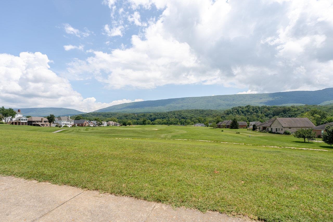919 CLICKS LN, NEW MARKET, Virginia 22844, 3 Bedrooms Bedrooms, ,2 BathroomsBathrooms,Residential,919 CLICKS LN,666924 MLS # 666924