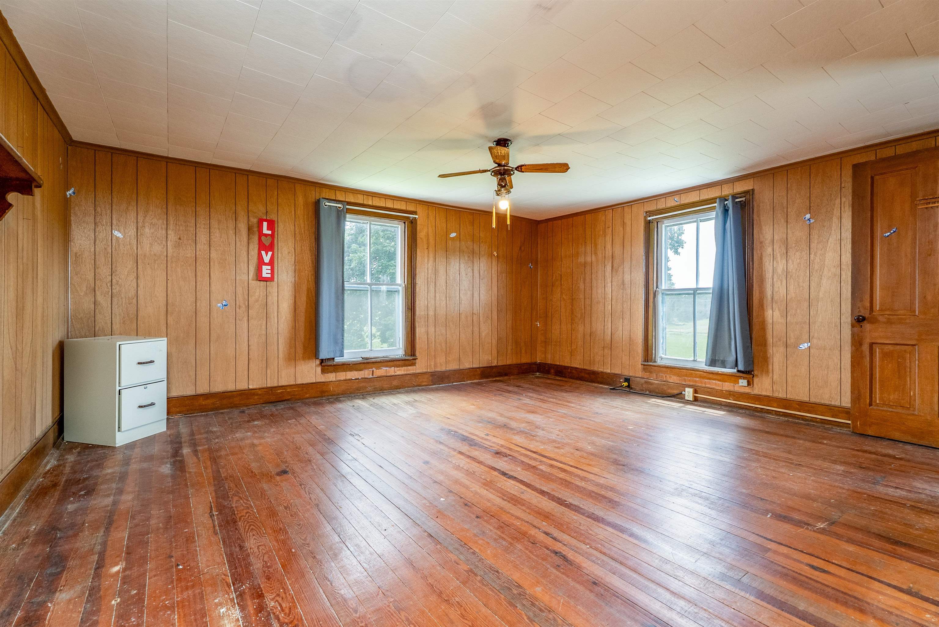 2199 BARRENRIDGE RD, STAUNTON, Virginia 24401, 4 Bedrooms Bedrooms, ,1 BathroomBathrooms,Residential,2199 BARRENRIDGE RD,666925 MLS # 666925