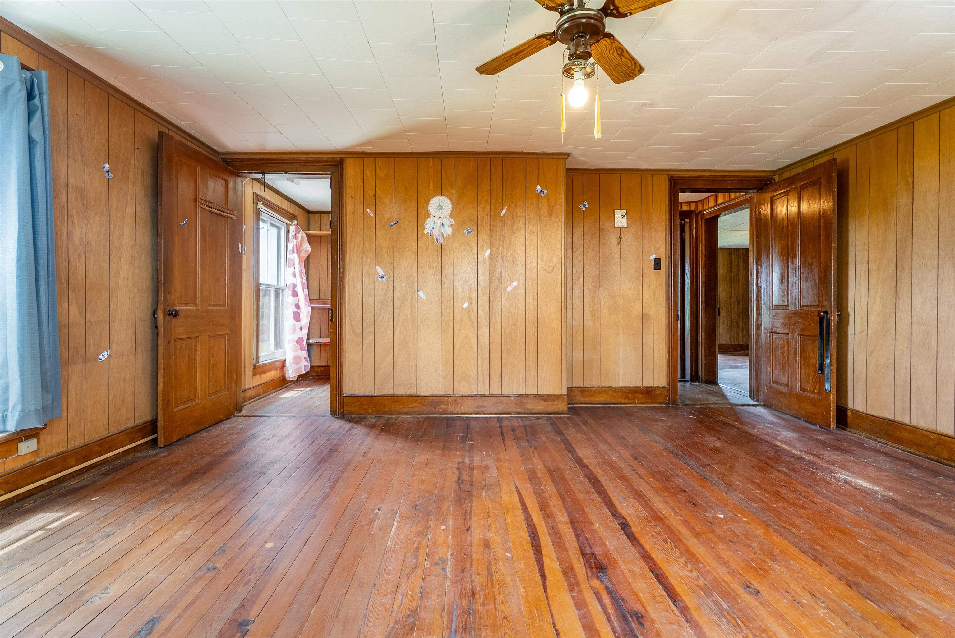 2199 BARRENRIDGE RD, STAUNTON, Virginia 24401, 4 Bedrooms Bedrooms, ,1 BathroomBathrooms,Residential,2199 BARRENRIDGE RD,666925 MLS # 666925