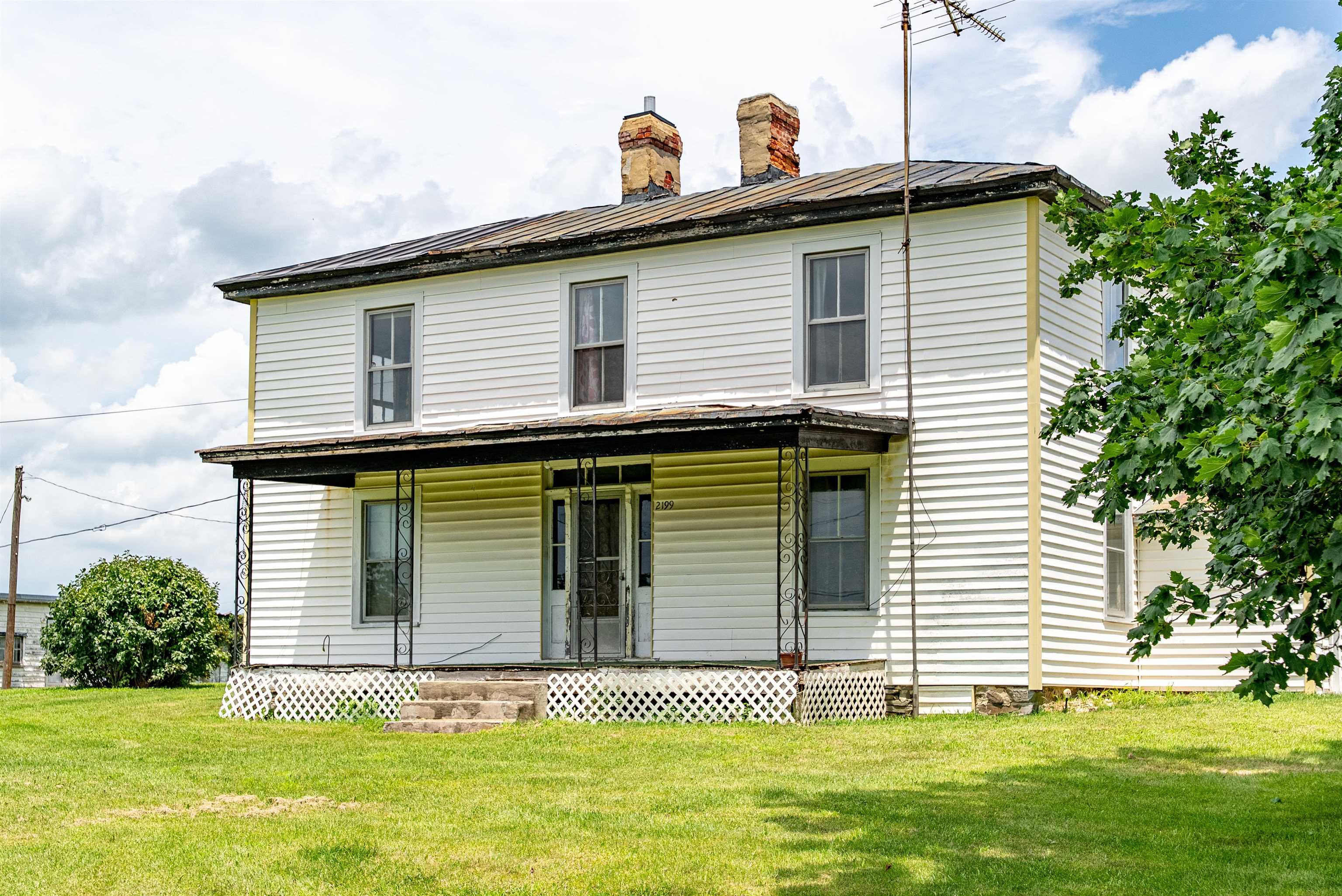 2199 BARRENRIDGE RD, STAUNTON, Virginia 24401, 4 Bedrooms Bedrooms, ,1 BathroomBathrooms,Residential,2199 BARRENRIDGE RD,666925 MLS # 666925